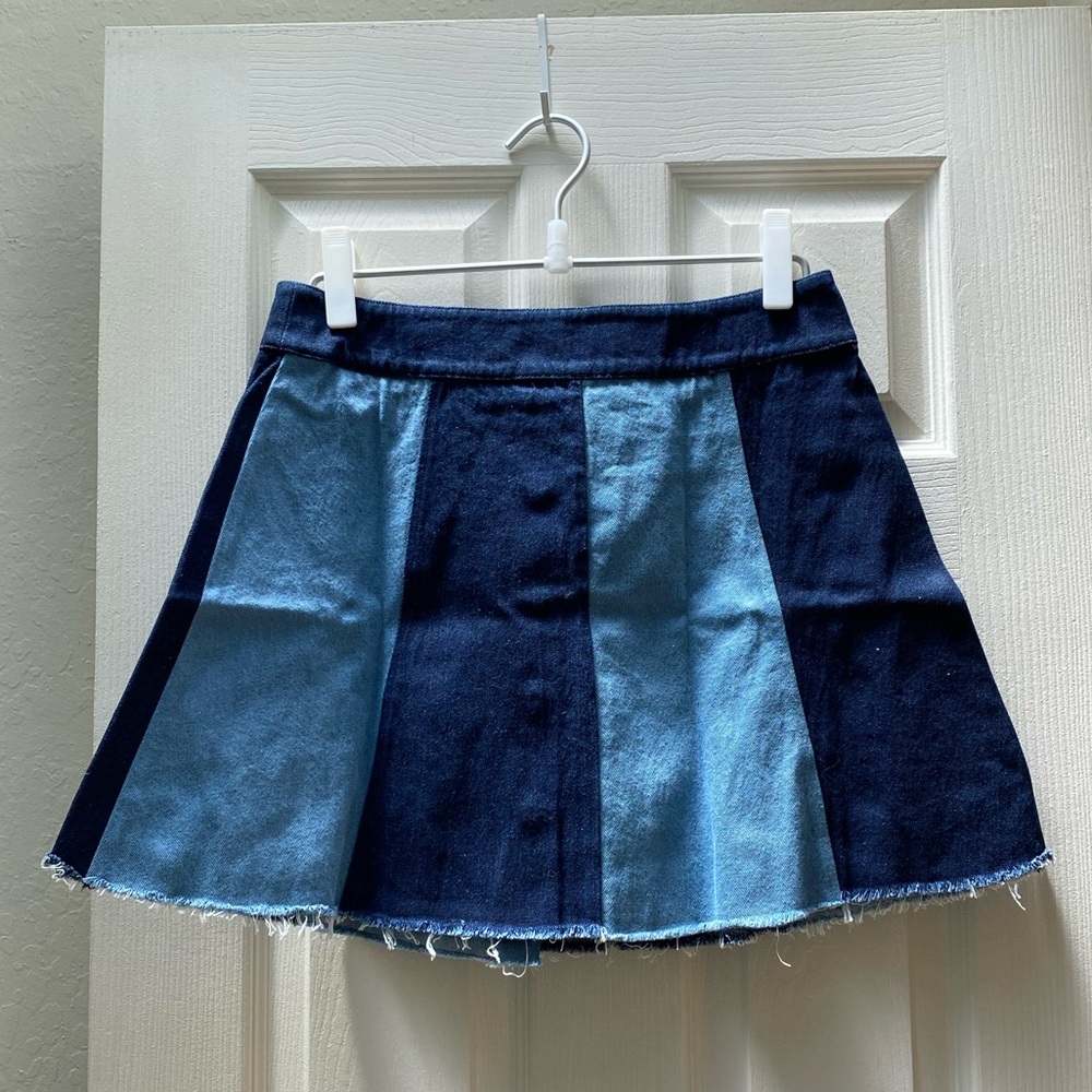 STOLEN HEARTS | Denim Mini Skirt Large - Picture 15 of 16